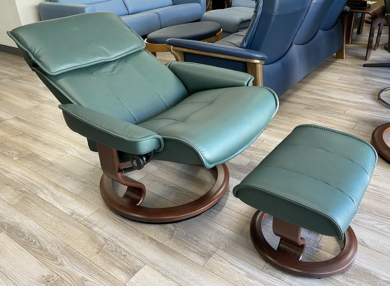 Stressless Admiral Recliner in Dark Green Paloma Leather and Brown Wood Stain Classic Base