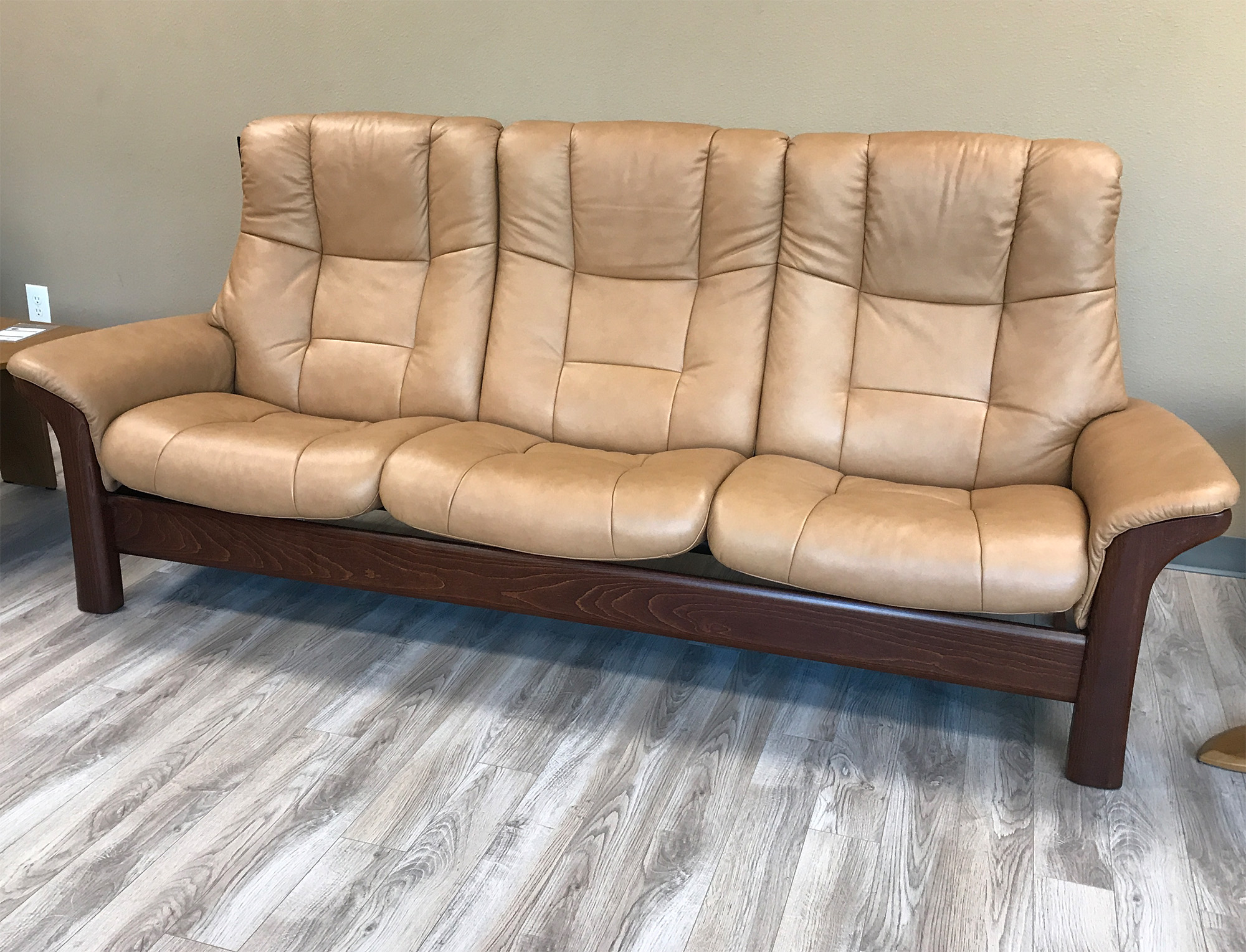 stressless buckingham high back sofa