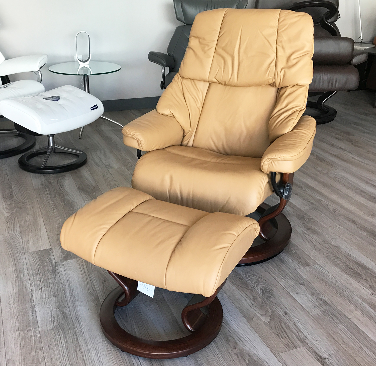 ekornes stressless leather recliner chair