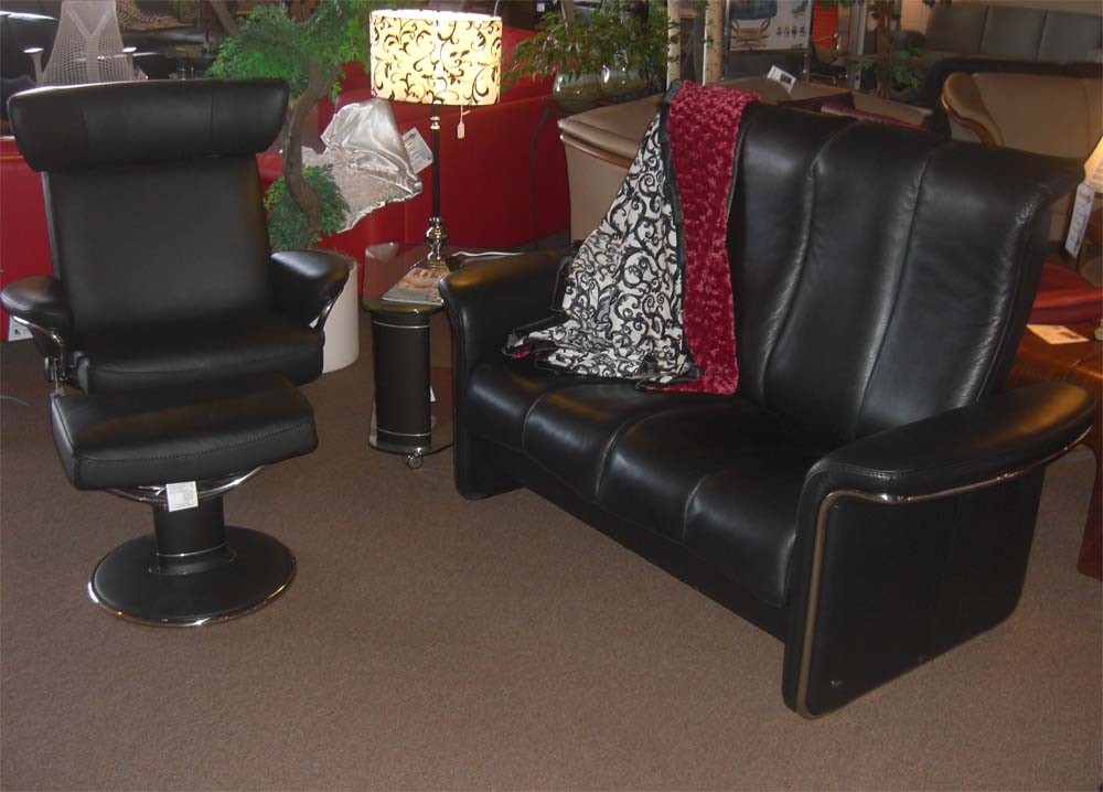 Stressless Large Jazz Leather Recliner and Ottoman by Ekornes